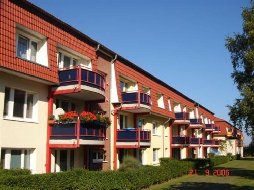 Kuehlungsborn Apartment | Appartementhaus Residenz Duenengarten