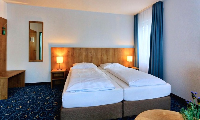 Sindelfingen Hotel | Appartis - Hotel am Stadtpark