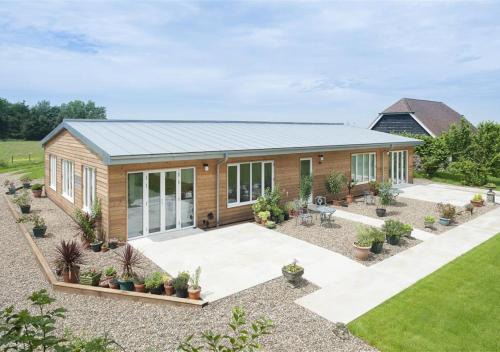 Etchinghill House | Apple Barn