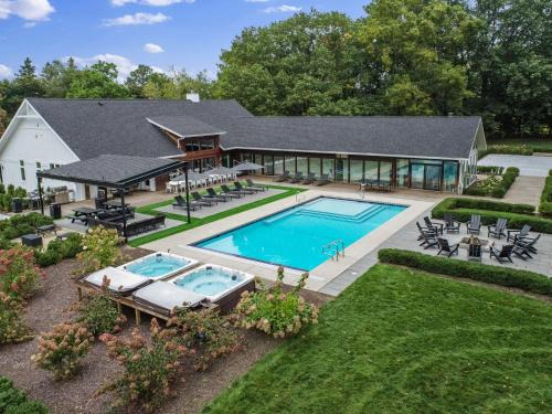 Union Pier House | Apple Blossom Resort By Dwell Vacations