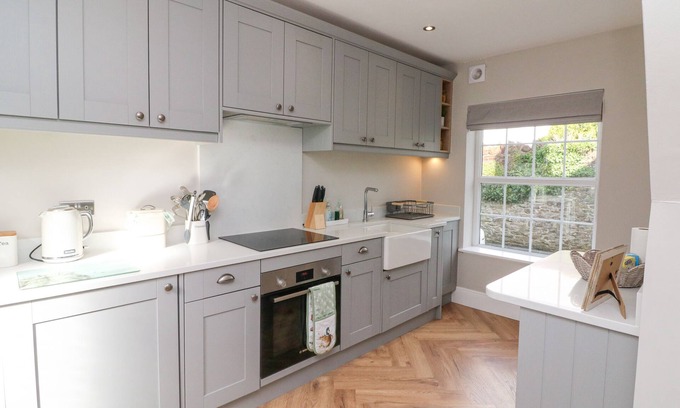 Westleigh Cottage | Applestow