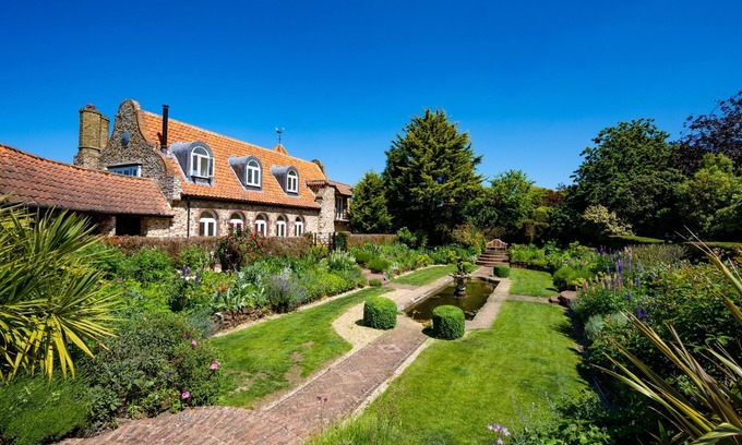 Brancaster House | Appletree Barn, Brancaster, Norfolk