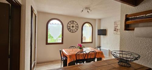 Jausiers Apartment | APPT T2 saisonnier en montagne