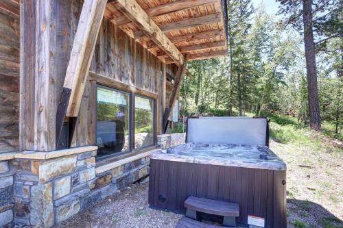 Lead House | Apres Powder Haus