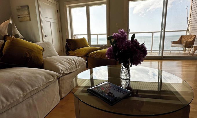 Geneva Condo | April Morning, 3/3, Spectacular Lakefront Views from a Luxury Spacious Condo !