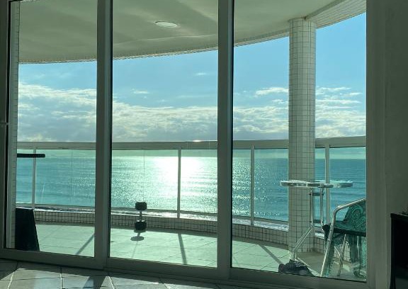 Guaratuba Apartment | Apt com vista para o mar e churrasqueira