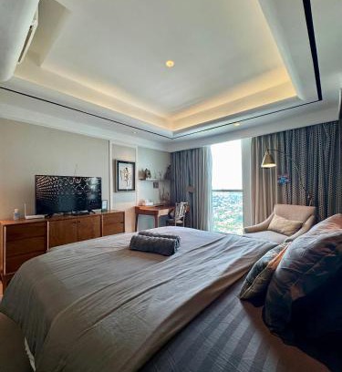 Bangka Apartment | Apt Kemang Village Tower Intercon with Wi-Fi and Pool by Damaresa