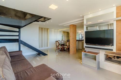 Tres Pinheiros Apartment | Apt w/BBQ, 3 bedr, 700 m from Lago Negro ALT0402