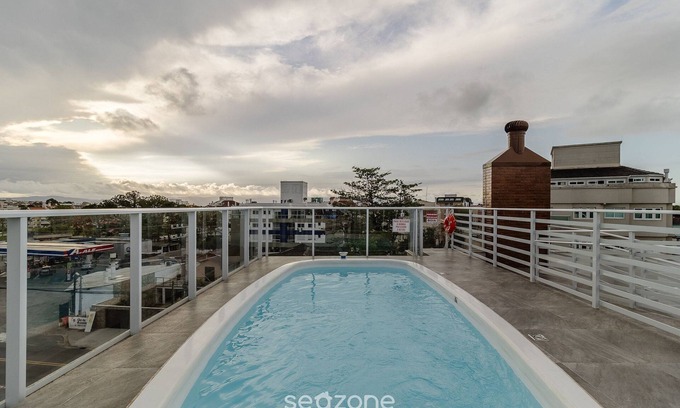 Cachoeira do Bom Jesus Apartment | Apt With Barbecue 280m From the Beach Rsc0102