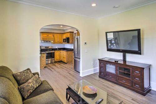 Sheboygan Apartment | Apt with Shared Gas Grill, 2 Blocks to Dtwn!