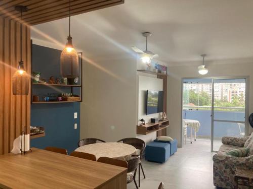 Centro Apartment | Apto em Bertioga , pé na areia