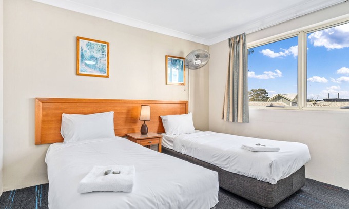 Rosehill Hotel | APX Parramatta