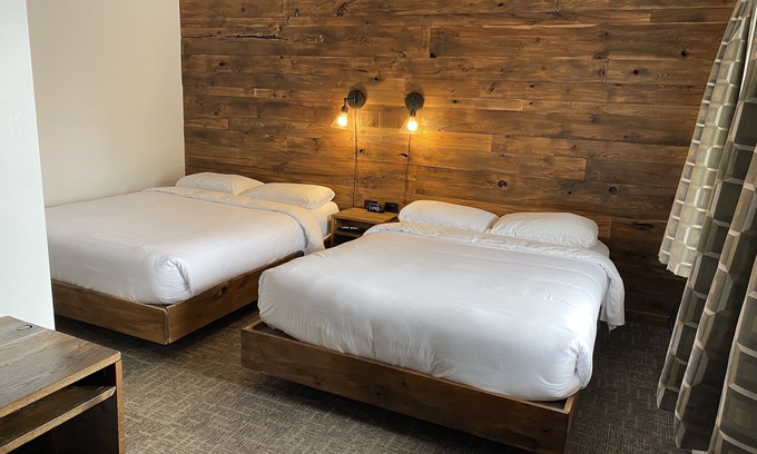 Minocqua Hotel | Aqua Aire Inn & Suites