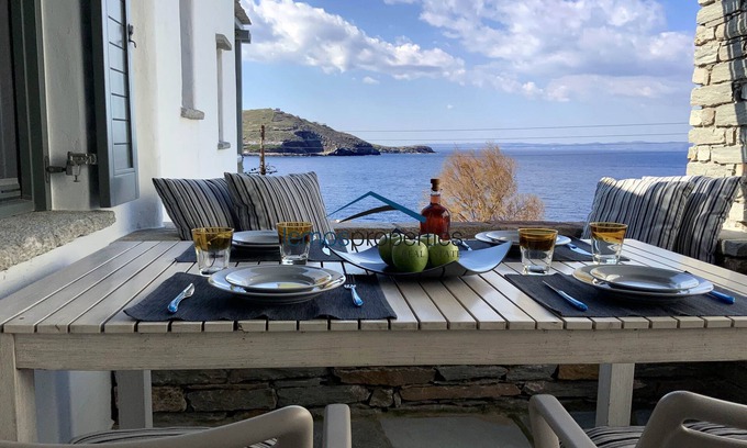Vourkari Apartment | "Aqua Blue", a maisonette only 100 meters from the beach of Gialiskari