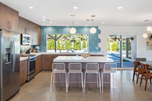 Racquet Club West House | Aqua Linda
