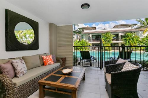 Port Douglas Apartment | 'Aqua Oasis' Swim-out Resort Sanctuary