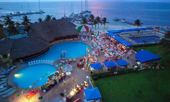 Zona Hotelera Hotel | Aquamarina Beach Resort