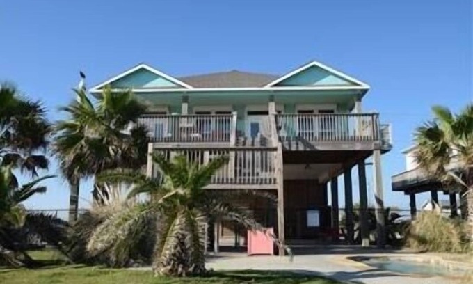 Crystal Beach House | Aquamarine: 3 BR, 2 BA House in Gilchrist, Sleeps 11