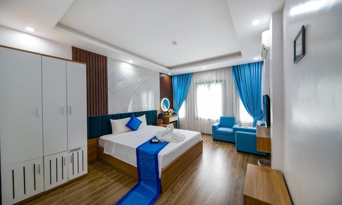 Hang Bac Hotel | Aquarius Grand Hotel
