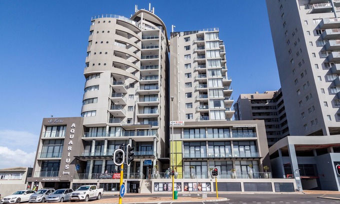 Bloubergstrand Apartment | Aquarius Luxury Suites