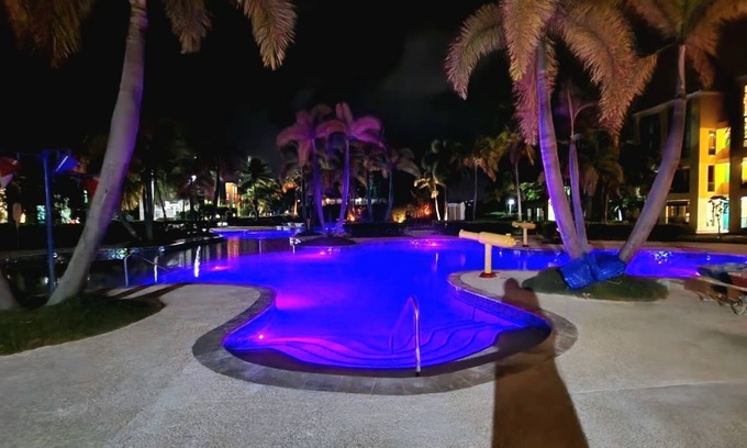 Mediania Alta Apartment | Aquatika Happy Place *pools and beach access*
