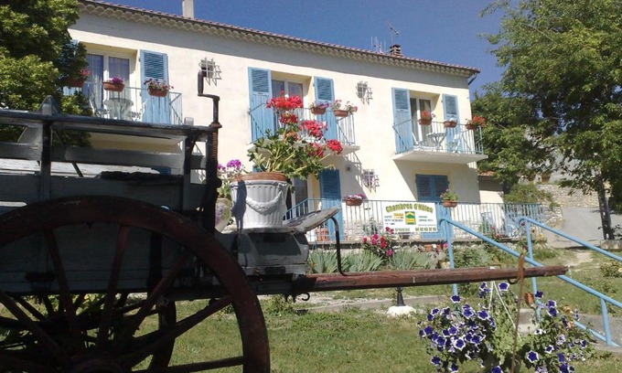 Castellane House | Aqui Sian Ben