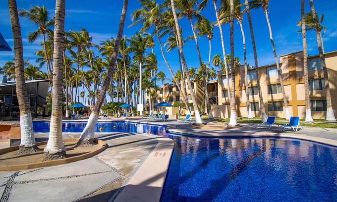 La Paz Hotel | Araiza Palmira Hotel