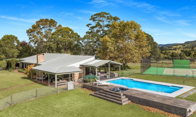 Meroo Meadow House | Araluan - Ideal Country Escape near Berry
