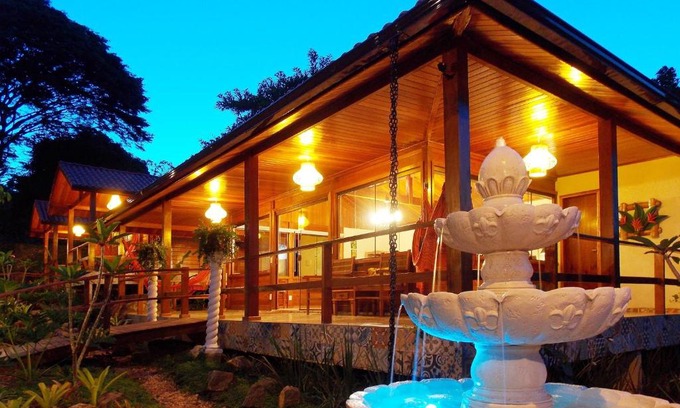 Ilha Grande House | Aratinga Inn