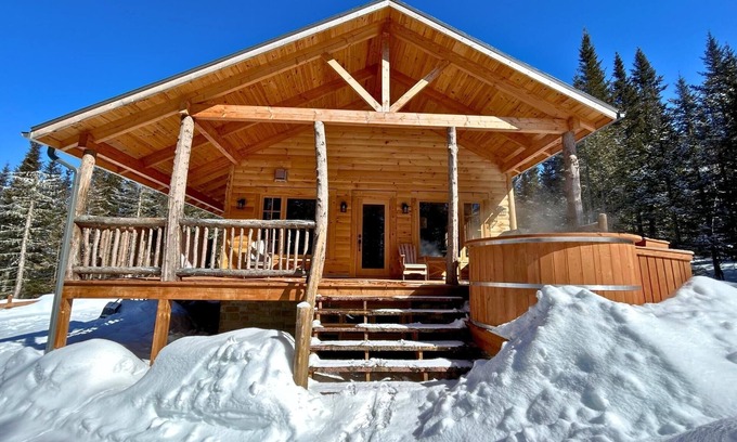 La Malbaie Ski Chalet | Arawak - Chalet Confortable et Moderne Avec Jaccuzzi
