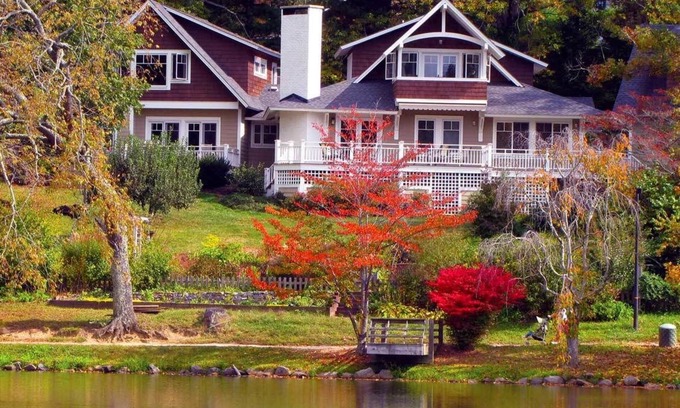 Black Mountain Bed & Breakfast | Arbor House of Black Mountain