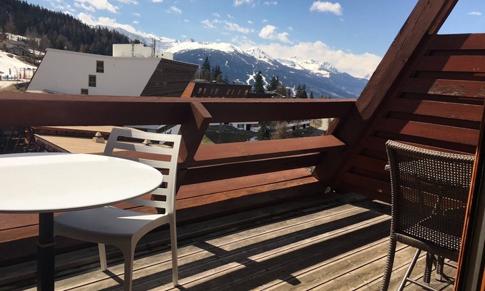 Arc-1600 Condo | ARC 1600 Studio top floor south-facing terrace sleeps 4