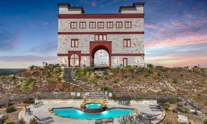 Johnson City Hotel | Arc de Texas- Lafayatte Suite I ATV's, Pool, Stargazing, on 2001 acres!