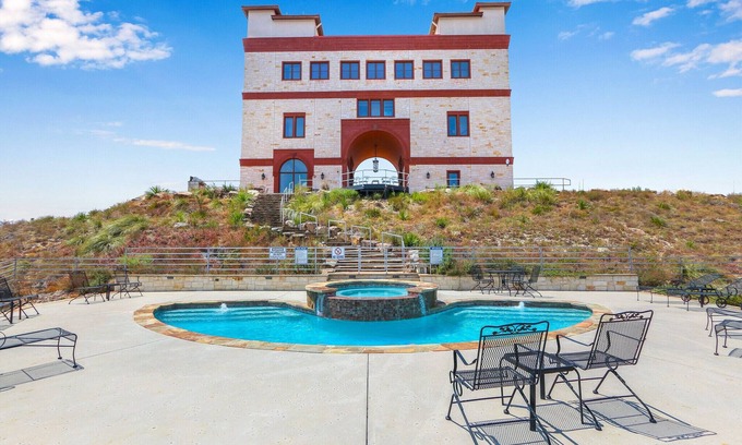 Johnson City Hotel | Arc de Texas - Louis XIV Suite I Penthouse, pools, fishing on 2001 acre ranch!