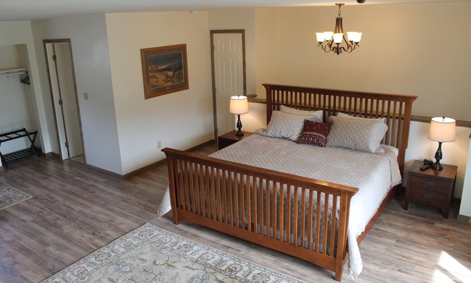 Gardiner Apartment | Arch View Studio, at Yellowstone National Park Entrance.