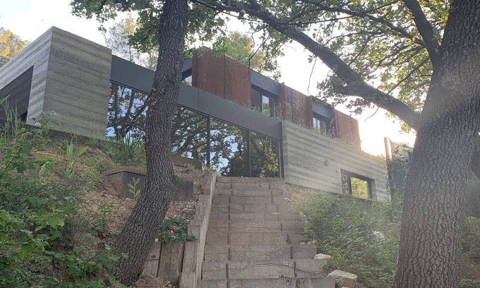 Cabries Villa | Architect-designed house between Aix en Provence and Marseille