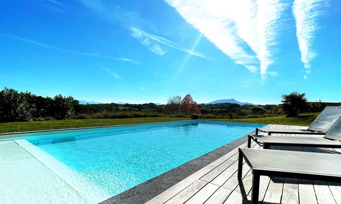 Ahetze House | Architect-designed villa with exceptional mountain views close to the beach, ideal for families