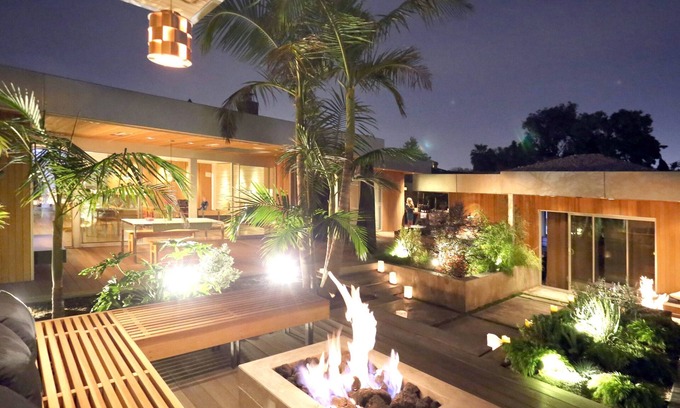 Sunset Park House | Architectural Modern Bungalow with Spa