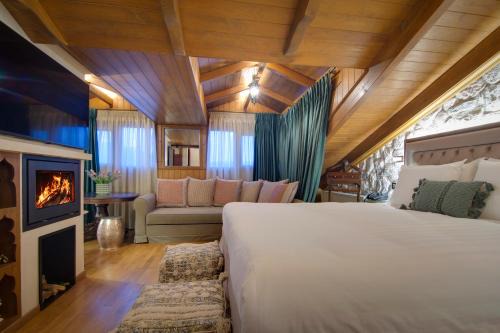 Ioannina Town Centre Hotel | ARCHONTARIKI Historic Boutique Hotel