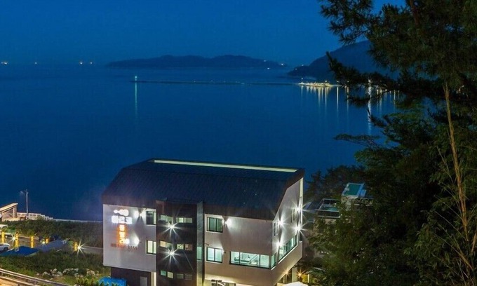 Irun-myeon Apartment | Arco Poolvilla Pension