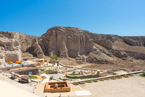Santorini Apartment | Area 432 HZ