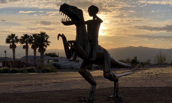 Bullhead City House | Area 51 Annex - Alien Lake Escape - - Minutes from the River/Casinos/Lake!