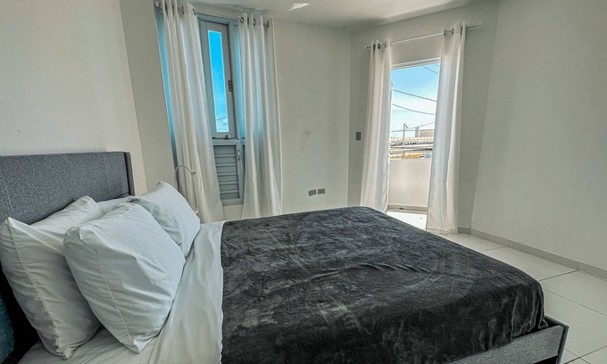 Cambalache Apartment | Arecibo Hotel 2102