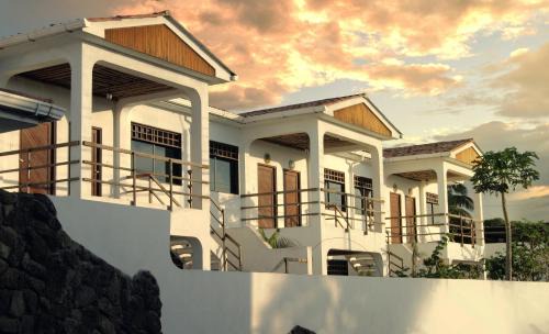 Puerto Baquerizo Moreno Hotel | Arena Blanca Eco Hotel