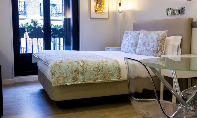 Sol Apartment | Arenal Suites Preciados