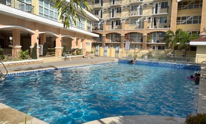 Sasa Apartment | Arezzo Davao GZJ condotelle 300mbps wifi