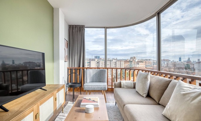 Moncloa - Arguelles Apartment | Argüelles 2br, nr Madrid Rio & amazing views