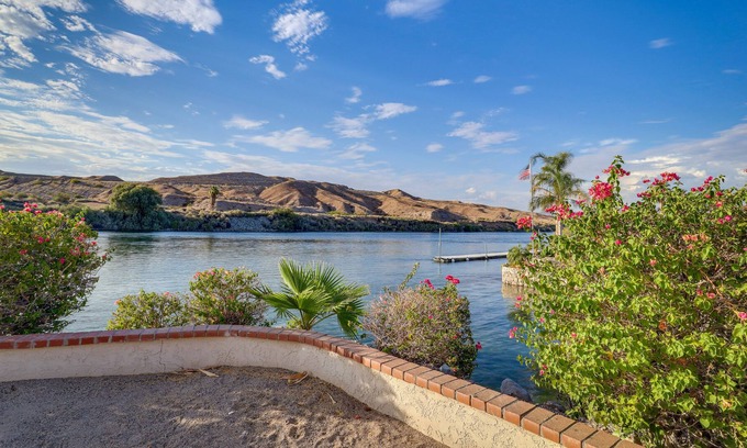 Bullhead City Apartment | Arizona Retreat w/Pool & Colorado River Access!