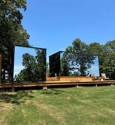 Conway House | Arkansas Mirror House