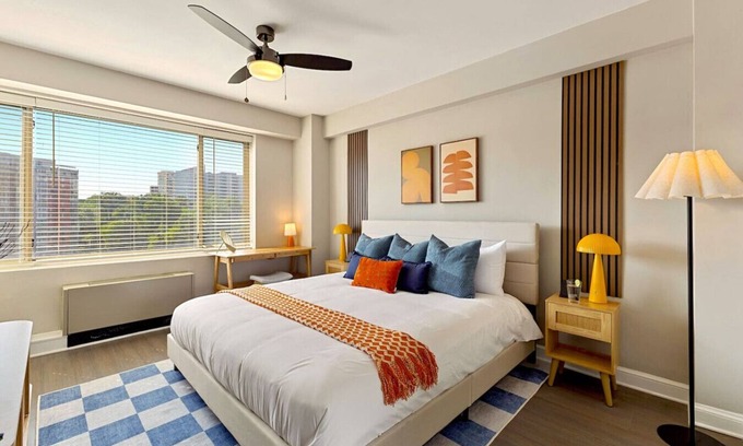 Radnor - Fort Myer Heights Apartment | Arlington Getaway | Near Trails + Parking + Metro